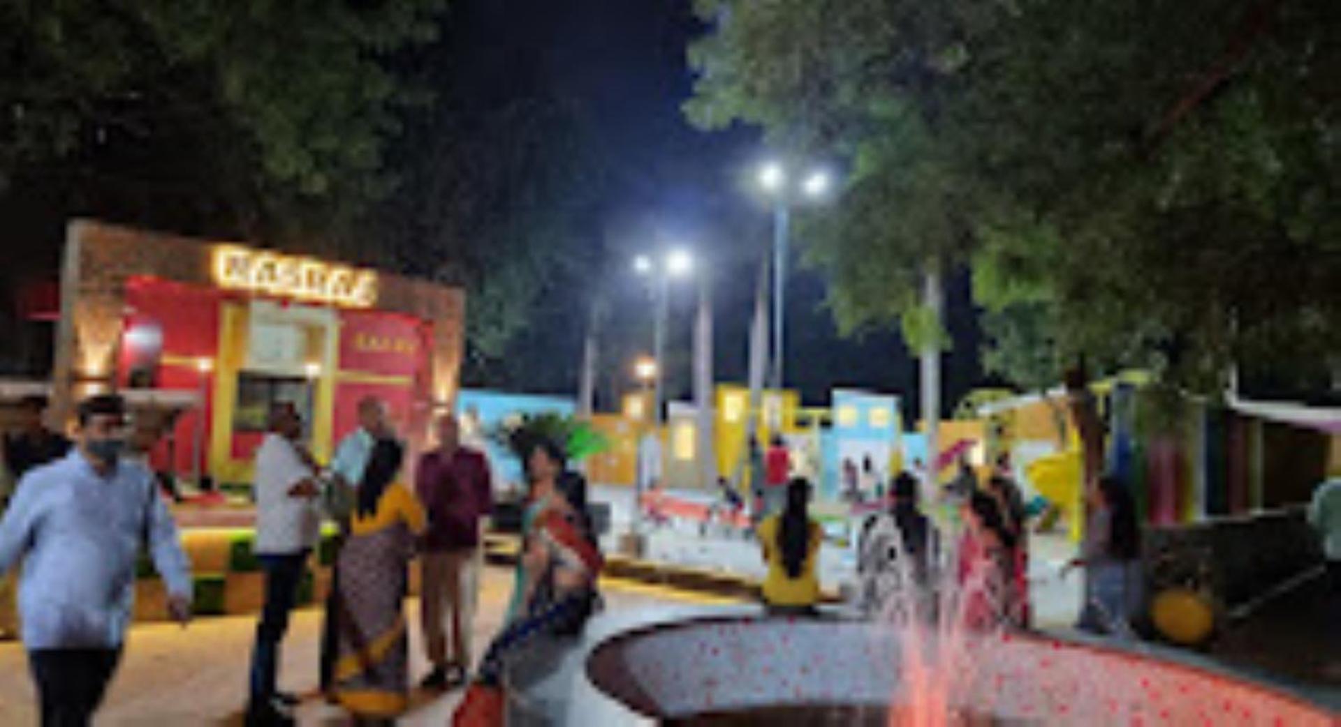 Hotel Pritam Palace , Dhule ภายนอก รูปภาพ